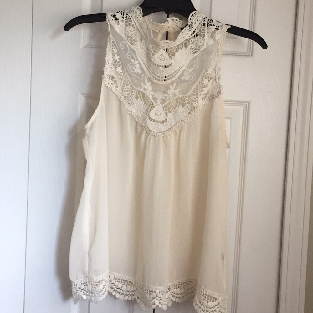 Adorable lace top